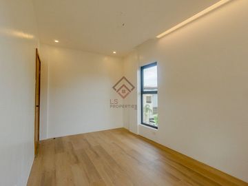 place photo 59