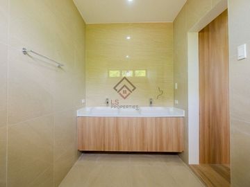 place photo 48