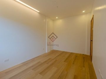 place photo 65