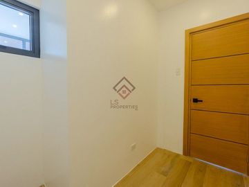 place photo 66