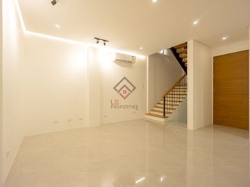 place photo 71