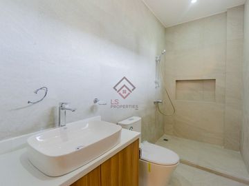 place photo 82