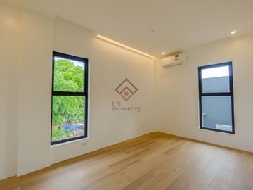 place photo 92