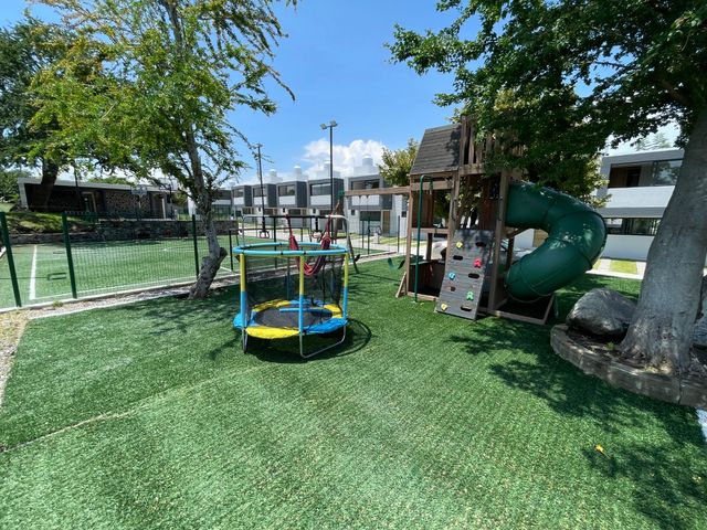 place photo 49