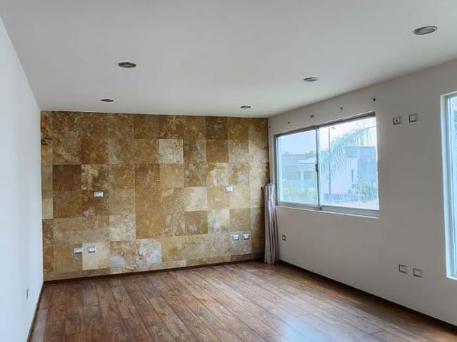 place photo 48