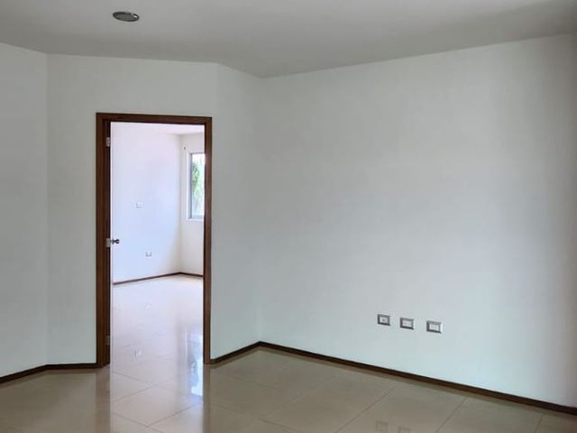 place photo 52