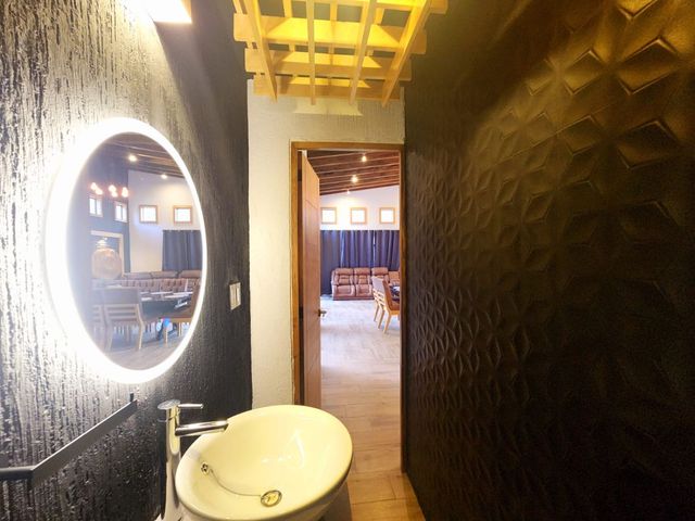 place photo 48