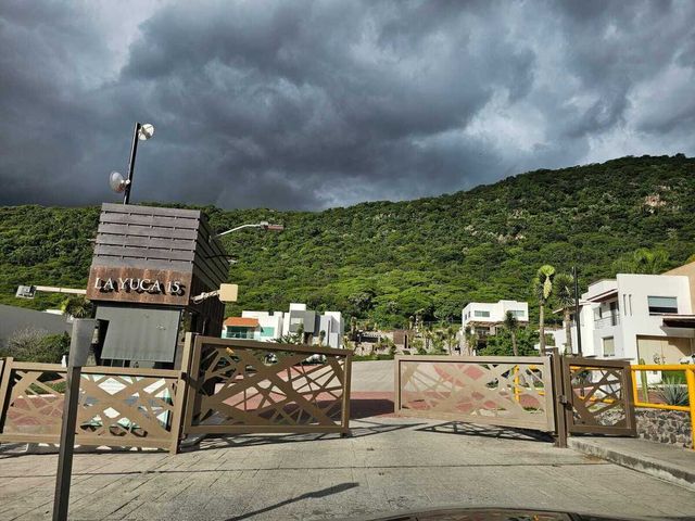place photo 30