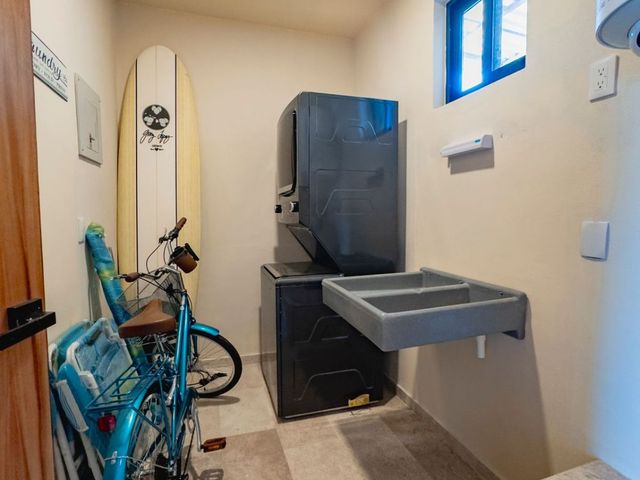 place photo 34