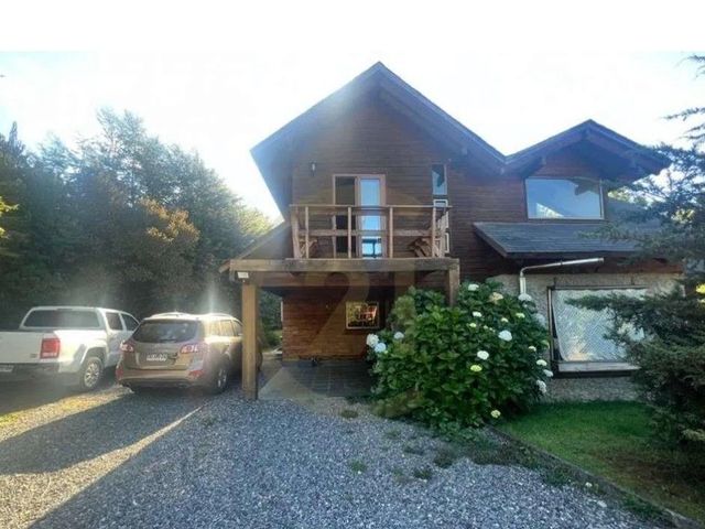 Linda Casa  En Condominio, Molco