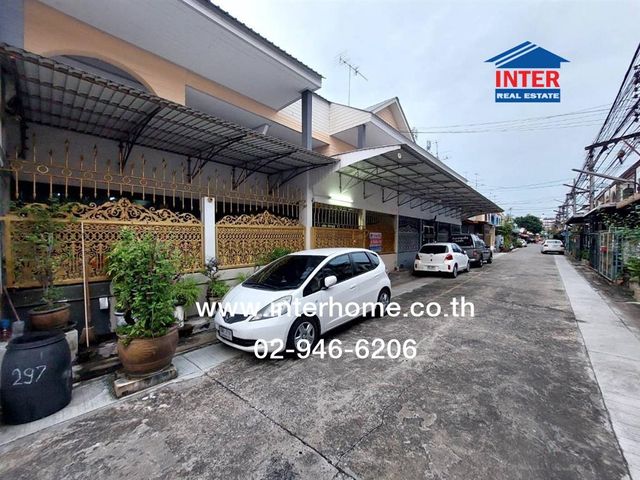 place photo 18