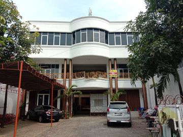Dijual dan Disewakan Rumah Lokasi Strategis di Jl. Menoreh Raya Semarang