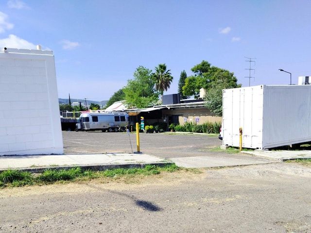 place photo 11
