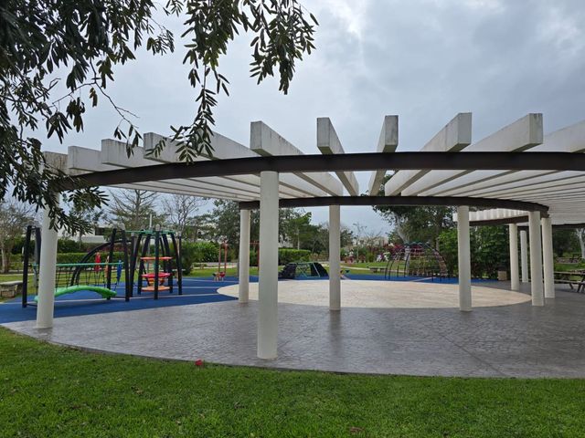 place photo 34