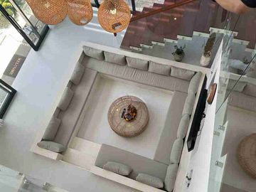 Villa dijual di Tibubeneng