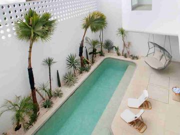 Villa dijual di Tibubeneng