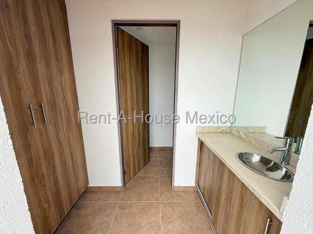 place photo 40