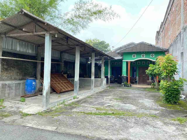 Jual Rumah Luas di Timur smp 1 Sewon Bantul Yogyakarta Jalan Parangtritis km 8