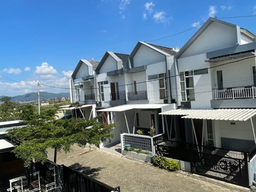 Gresik, Jawa Timur - Outdoor entertaining area