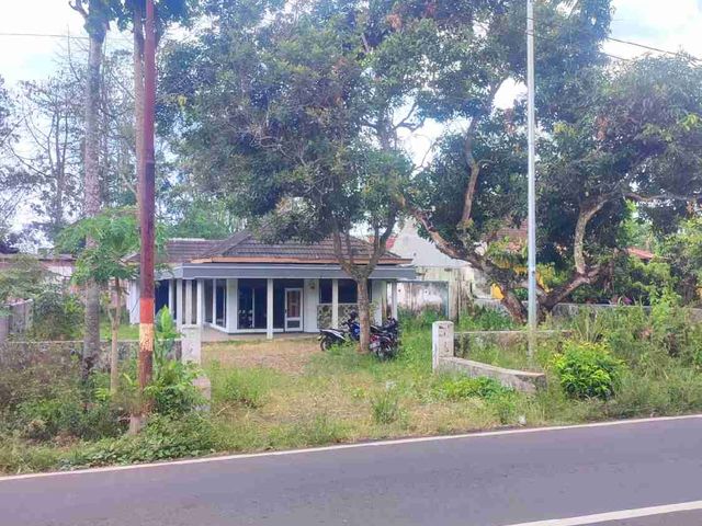 Dijual Rumah akses kawah ijen Bondowoso