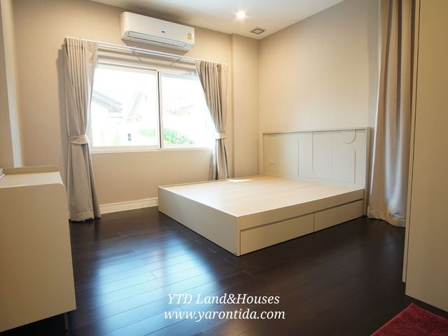 place photo 43