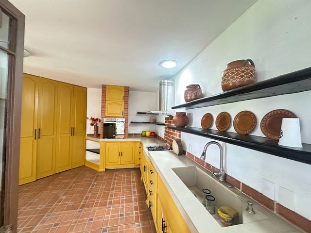 place photo 71