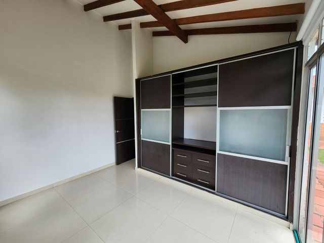 place photo 66
