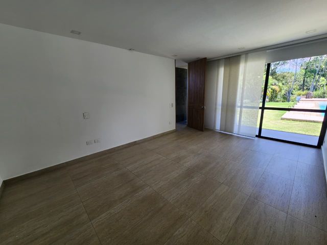 place photo 60