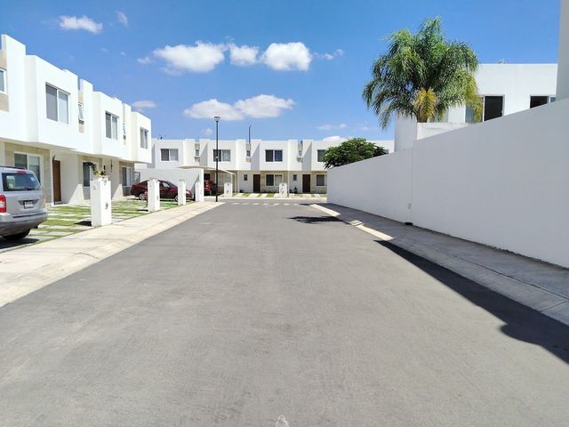 place photo 32