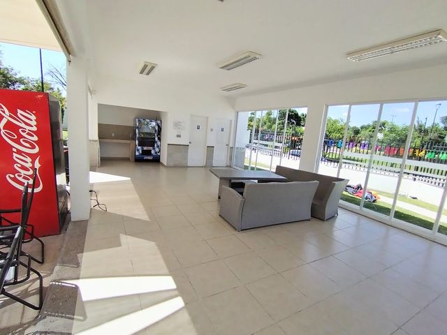 place photo 36
