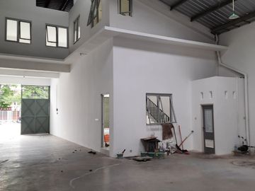 Gudang untuk disewakan di Banyuraden - Air