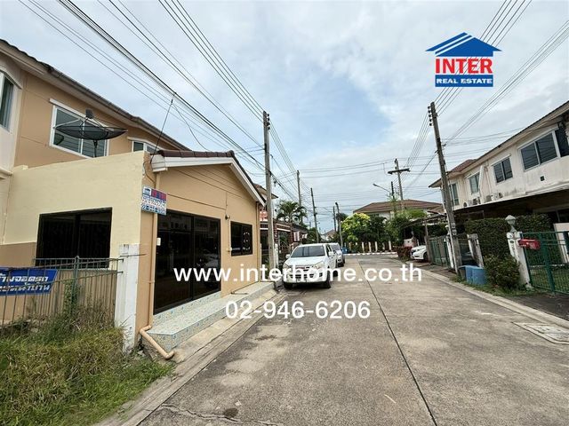 place photo 18