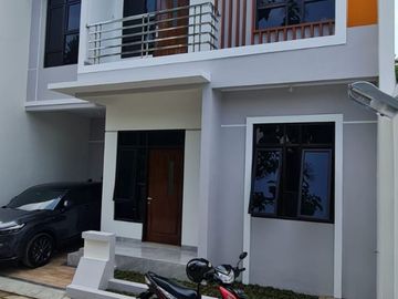 Rumah dijual di Maguwoharjo - AC, Air, Hot water