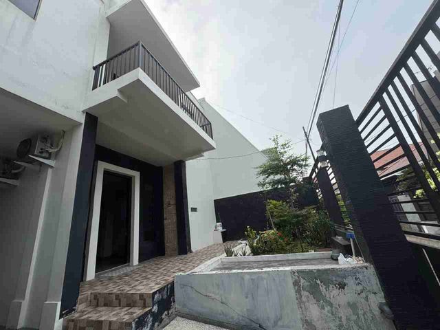 Dijual, rumah Mojo Klanggru.