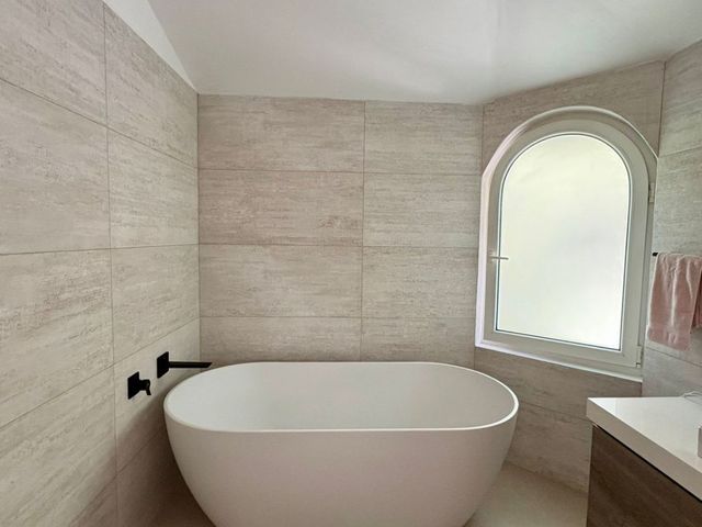 place photo 52