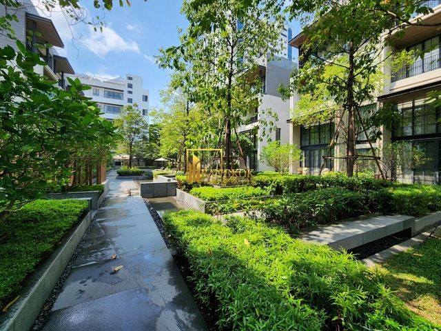 place photo 51