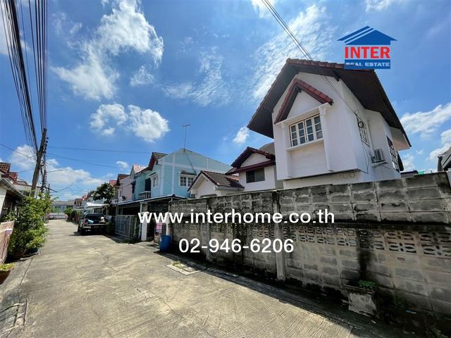 place photo 18