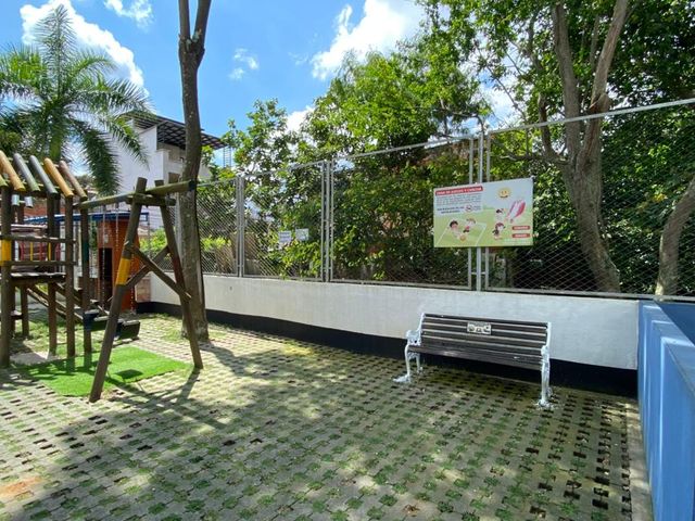 place photo 13
