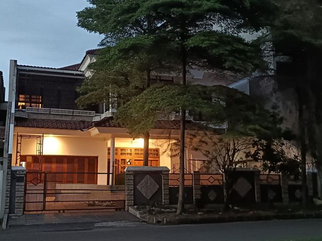 DIJUAL CEPAT RUMAH DI BOULEVARD PERMATA BUANA JAKARTA BARAT!