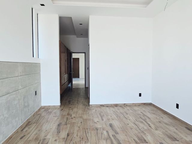 place photo 52