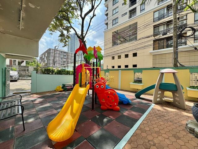 place photo 34