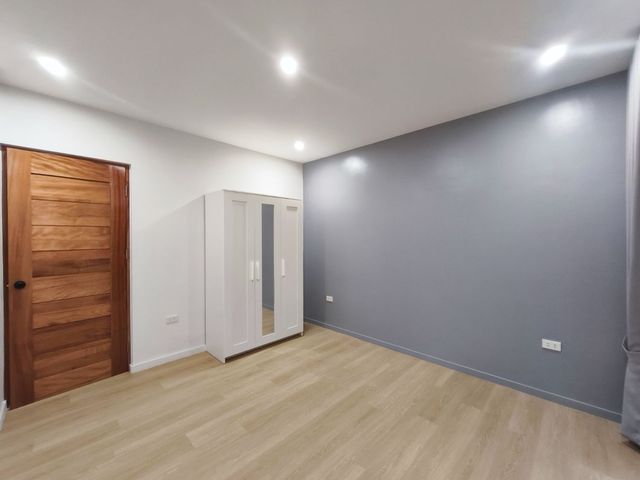 place photo 57