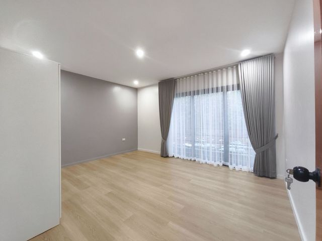 place photo 75