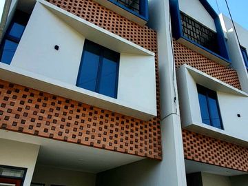 Jakarta Selatan - Balkon, Dapur terpadu