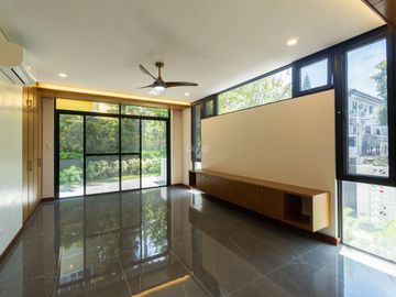 place photo 51