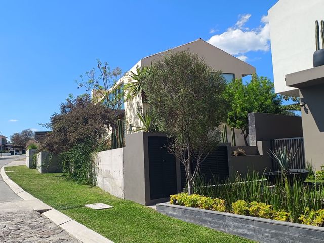 place photo 48
