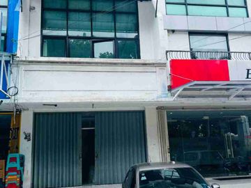 Komersial untuk disewakan di Babakan - Garasi