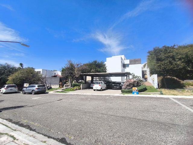 place photo 68