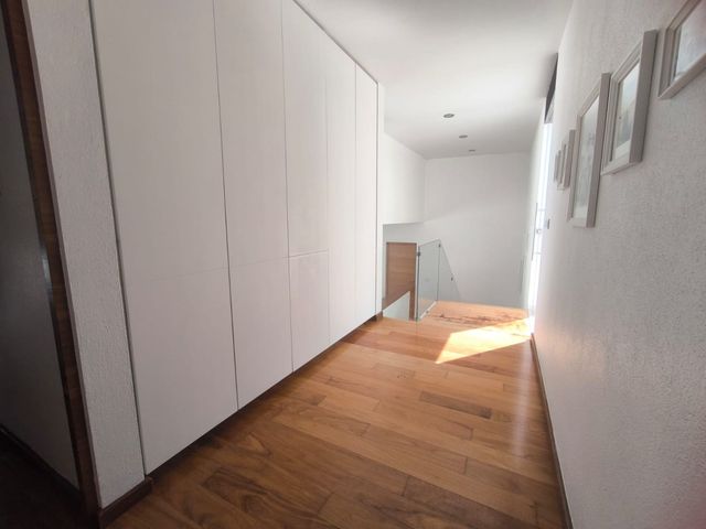 place photo 53