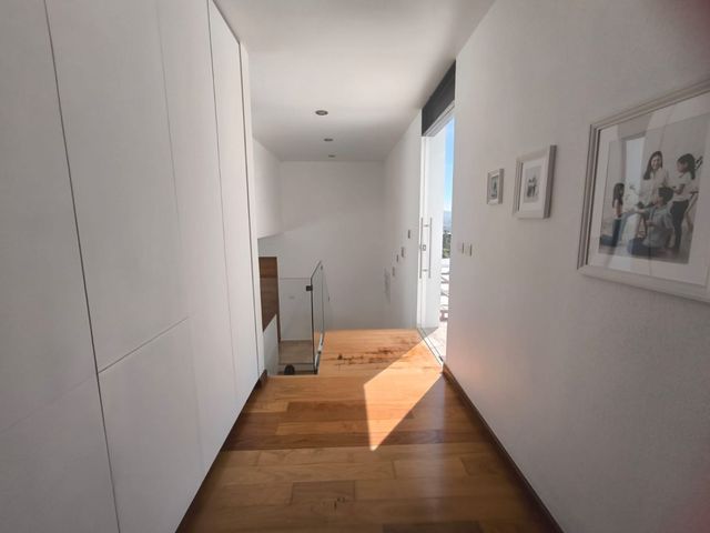 place photo 50